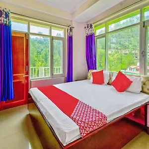 Hotel O Moksh
